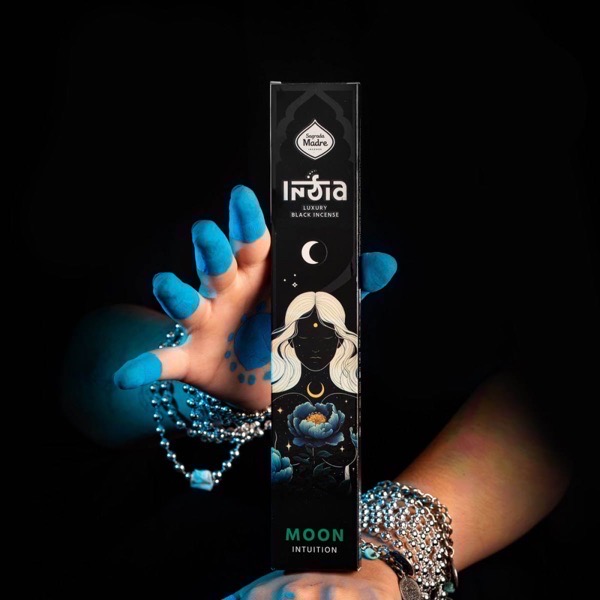 India Black Moon - Intuition