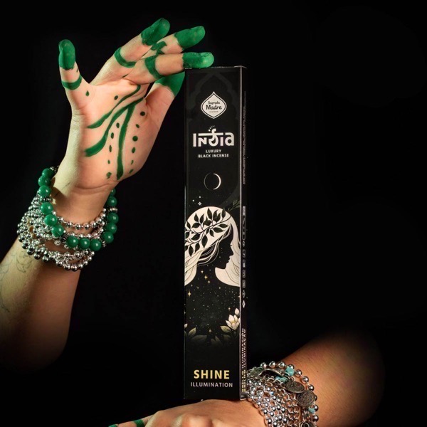 India Black Shine - Illumination